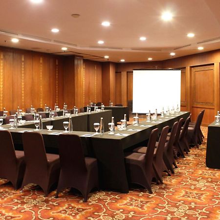 Hotel Santika Premiere Semarang Dış mekan fotoğraf