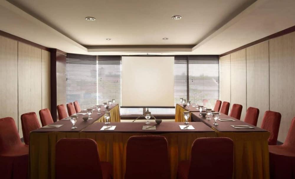 Hotel Santika Premiere Semarang Dış mekan fotoğraf