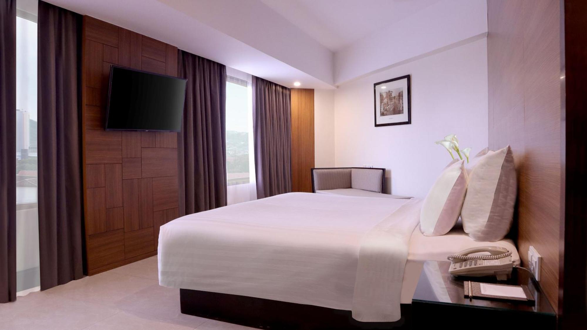 Hotel Santika Premiere Semarang Dış mekan fotoğraf