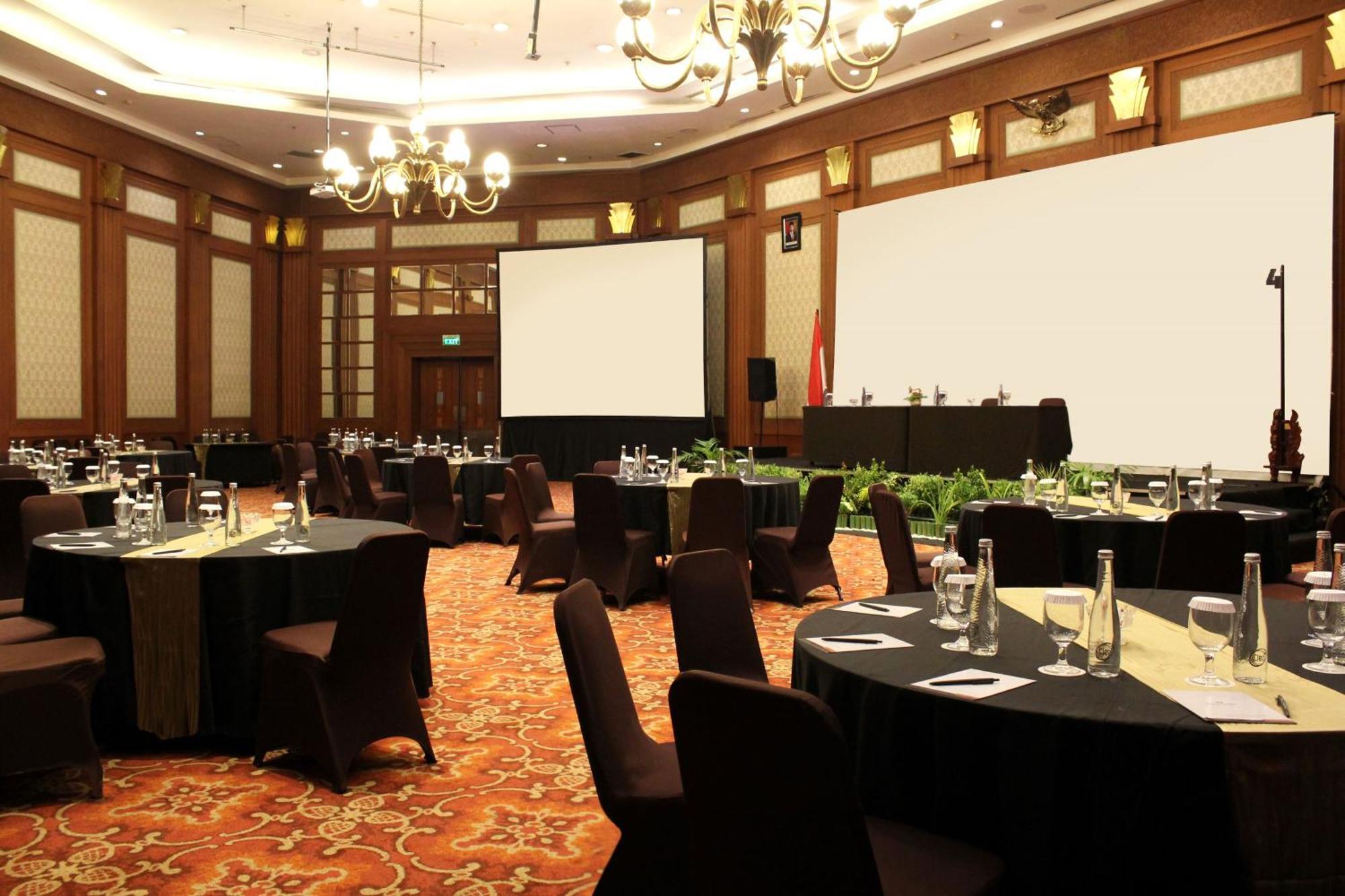 Hotel Santika Premiere Semarang Dış mekan fotoğraf
