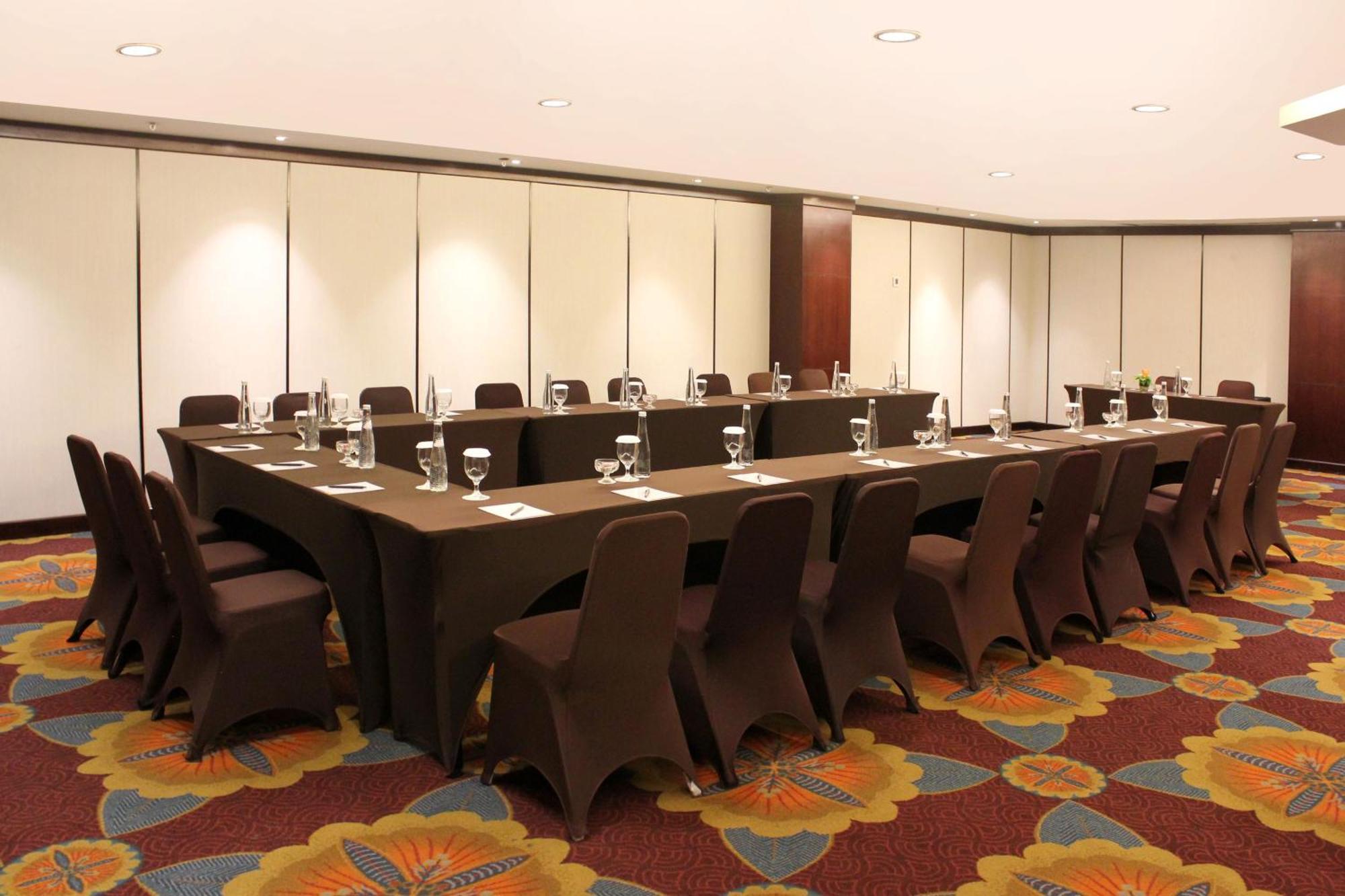 Hotel Santika Premiere Semarang Dış mekan fotoğraf